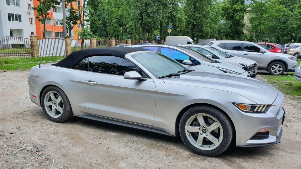 Ford Mustang V6 3.7 3