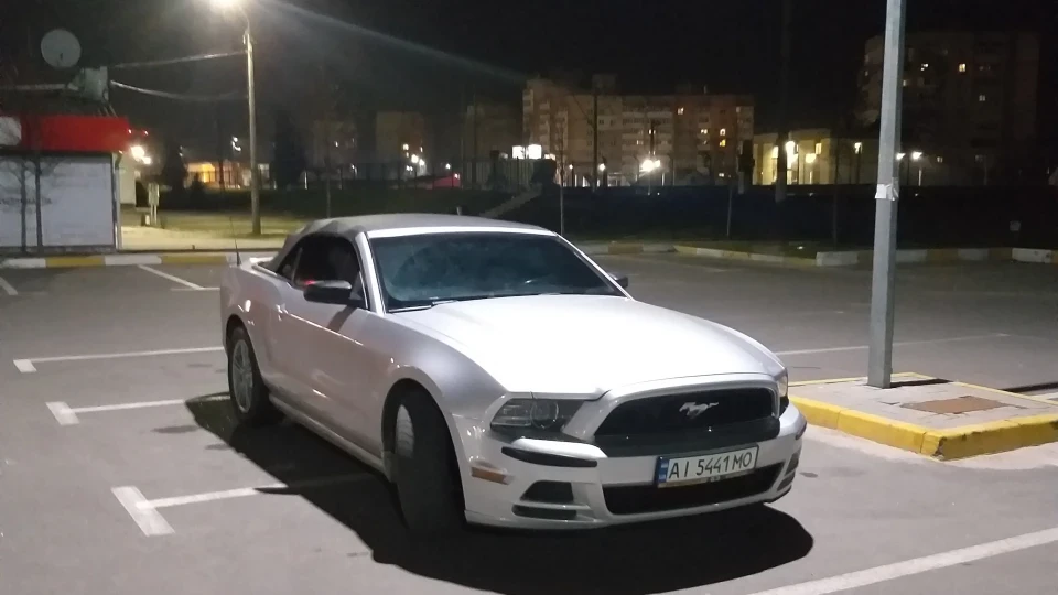 Ford Mustang V6 5