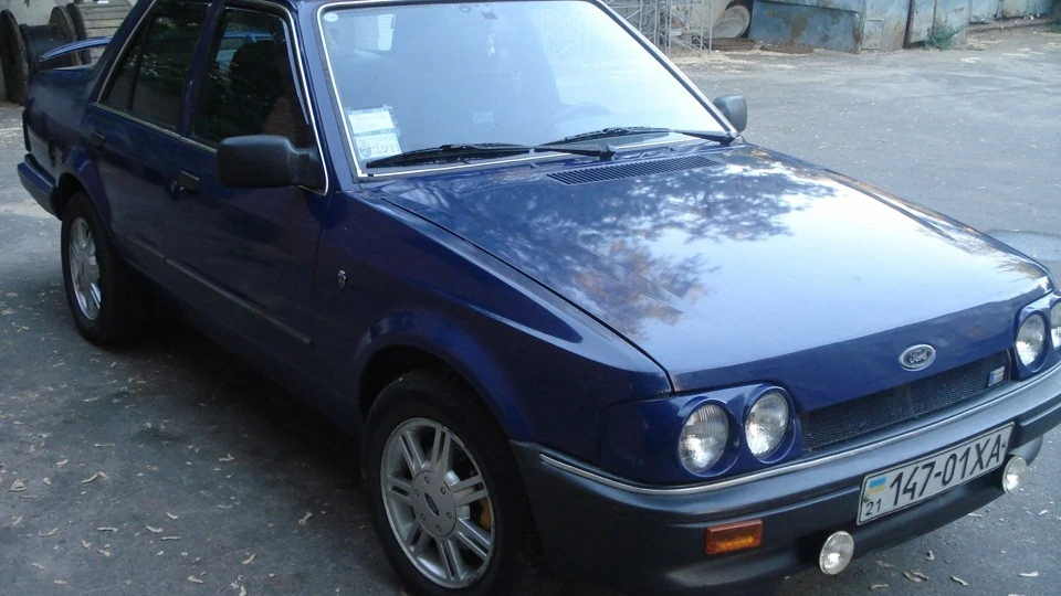Ford Orion 1,8TD Chia синій 3