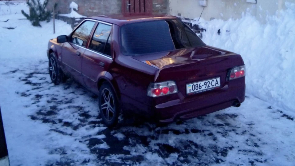 Форд Оріон Чарлік 4