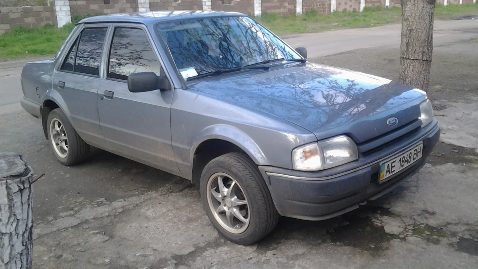 Ford Orion Сіра Перлина 1,4 2