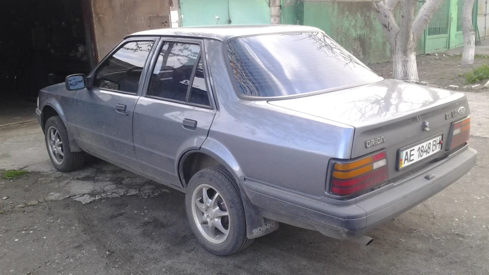 Ford Orion Сіра Перлина 1,4 4