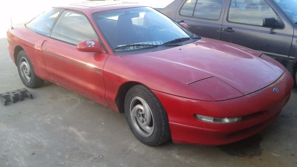 Ford Probe сумую за ним(
