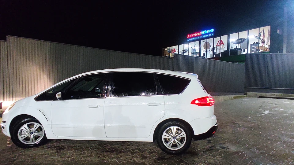 Ford S-Max