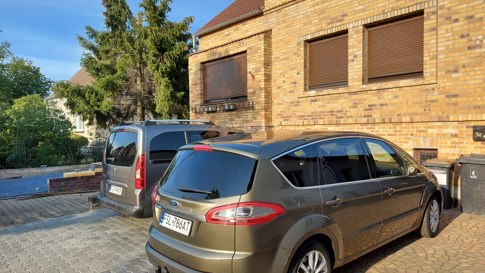 Ford S-Max Big Brother 2