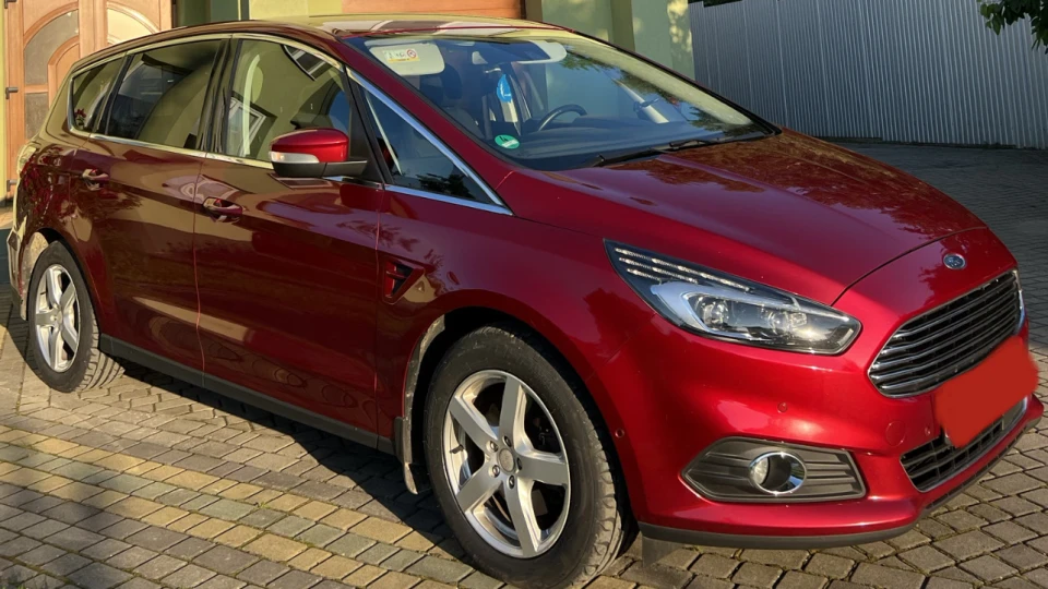 Ford S-Max *WILD CHERRY*
