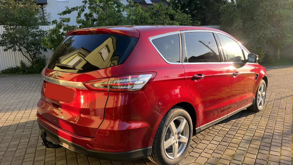 Ford S-Max *WILD CHERRY* 3