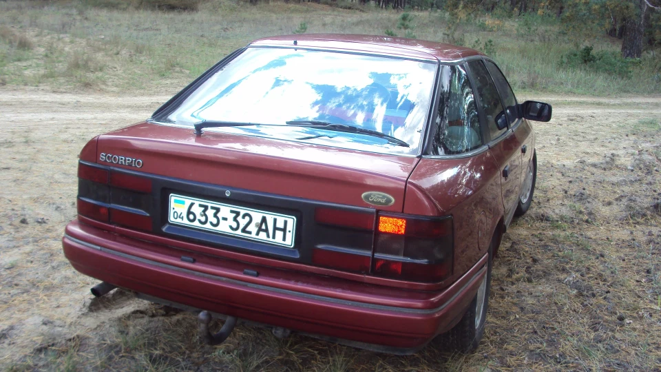 Ford Scorpio 5