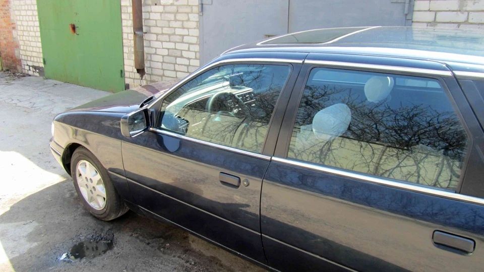 Ford Scorpio 4