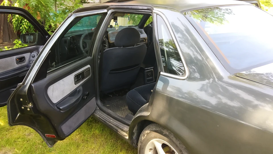 Ford Scorpio 4