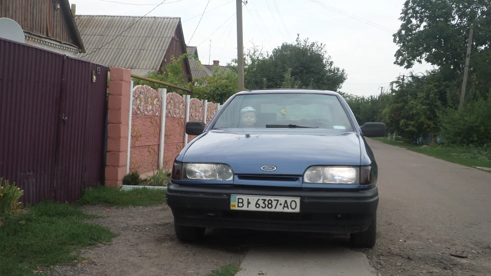 Ford Scorpio 4