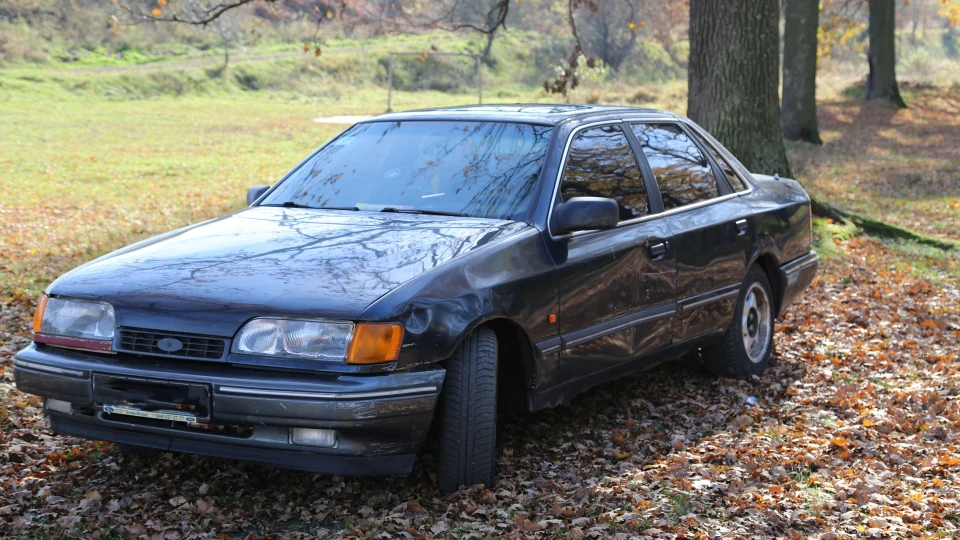 Ford Scorpio 4