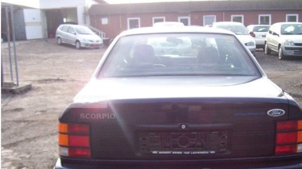 Ford Scorpio 4