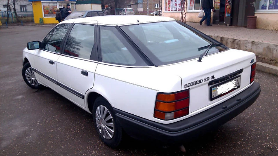 Ford Scorpio 4