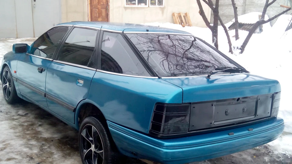 Ford Scorpio