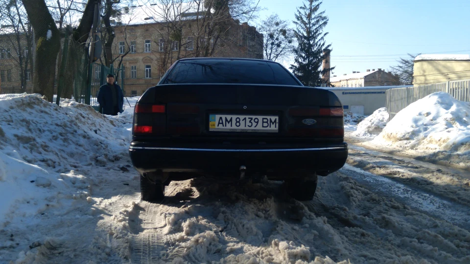 Ford Scorpio 5
