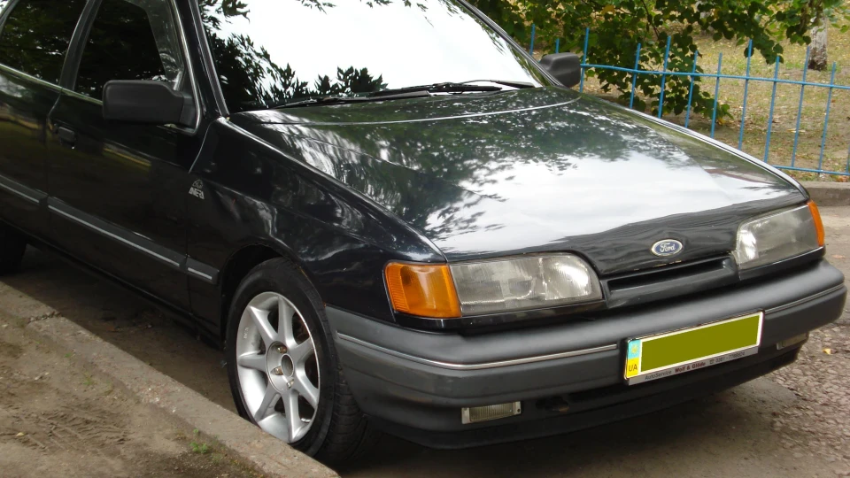 Ford Scorpio 4