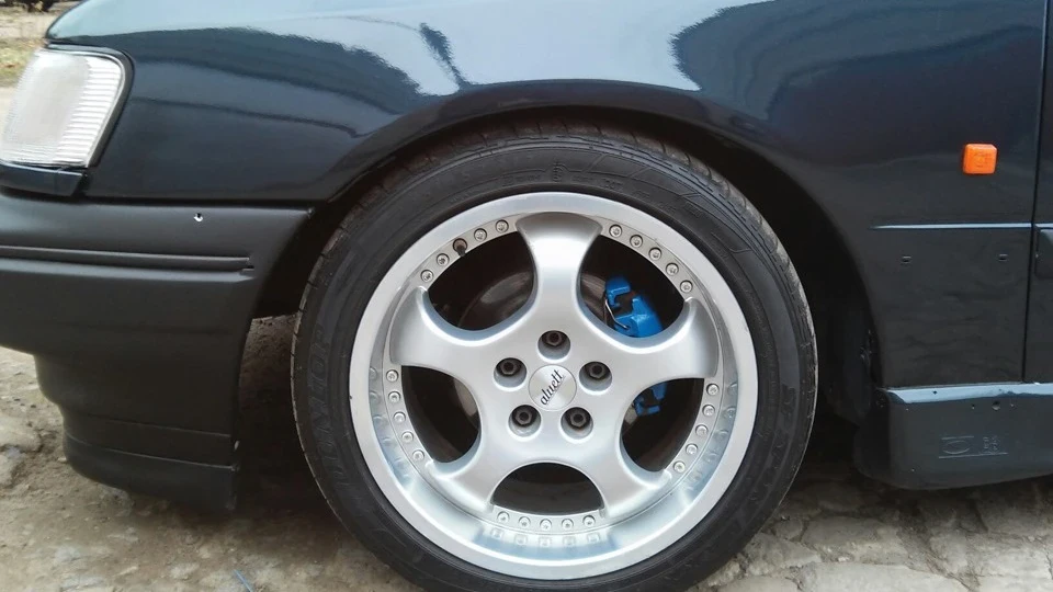 Ford Scorpio 4