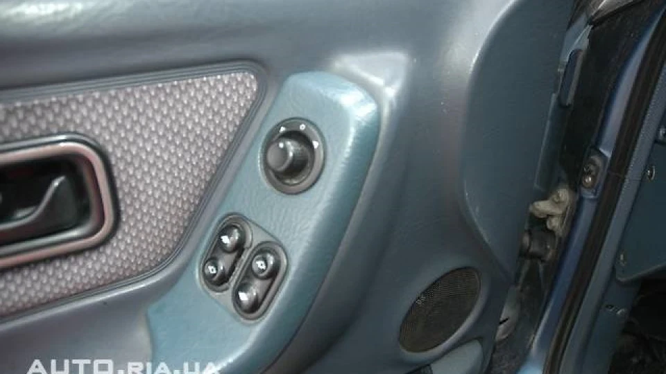 Ford Scorpio 4