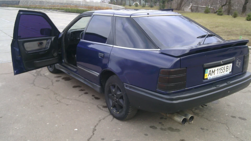 Ford Scorpio 4