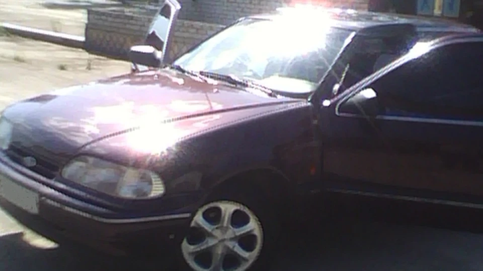 Ford Scorpio 4