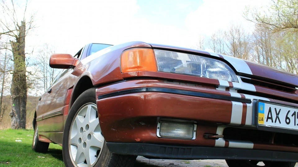 Ford Scorpio ⒷⓇⓄⓌⓃ ⓂⒺⓉⒶⓁⓁⒾⒸ ㋡ 3