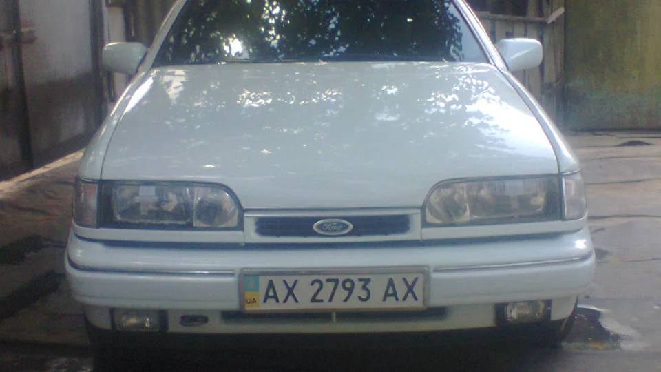 Ford Scorpio 2,0 16к синій металік 4