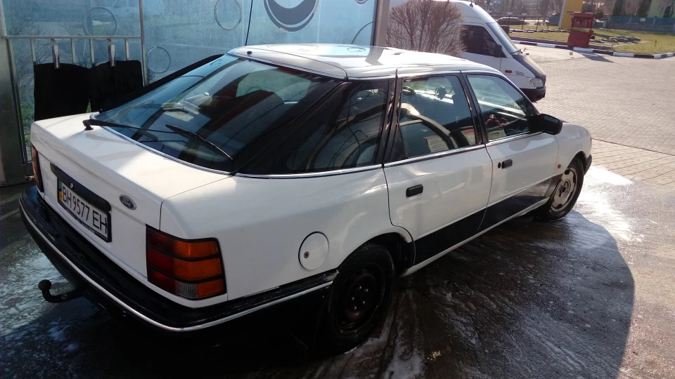 Ford Scorpio 2.0DOHC 2