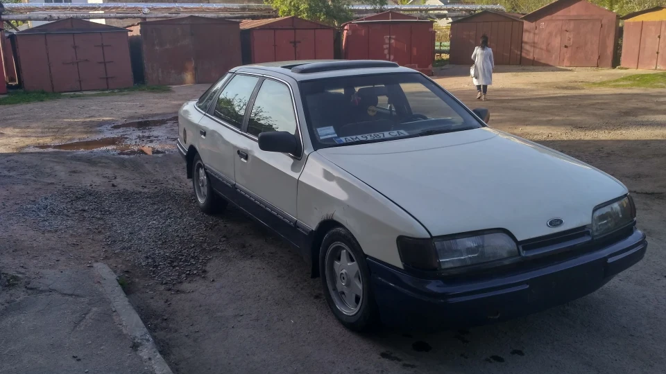 Ford Scorpio 2.0i 2