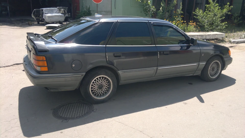 Ford Scorpio 2,9 Ghia 3
