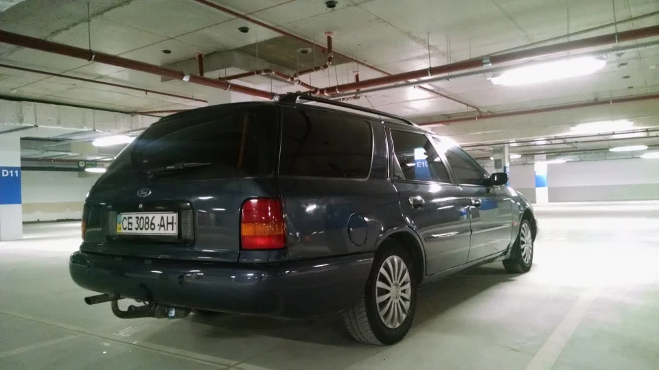 Ford Scorpio Combi Ghia 4