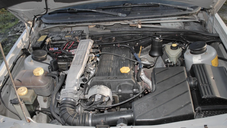 Ford Scorpio DOHC 2.0 EFI