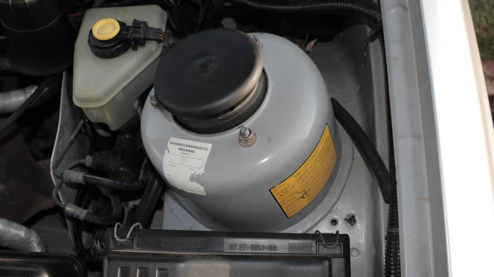 Ford Scorpio DOHC 2.0 EFI 2