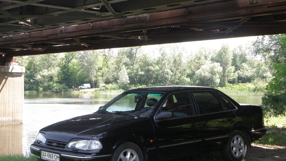 Ford Scorpio Ghia 2