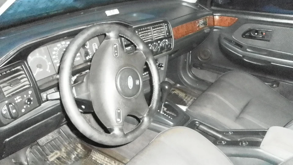 Ford Scorpio Ghia 2