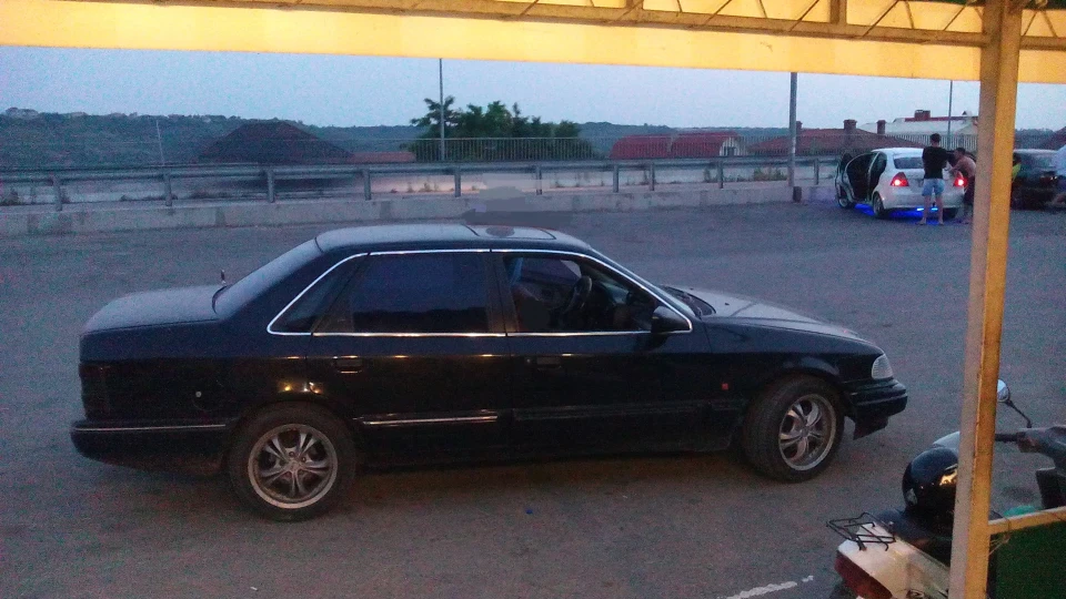 Ford Scorpio Gina 4