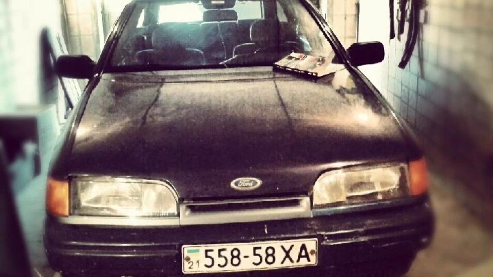 Ford Scorpio GL 2