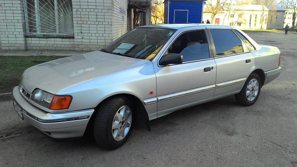 Ford Scorpio GLS (Saphir) 2