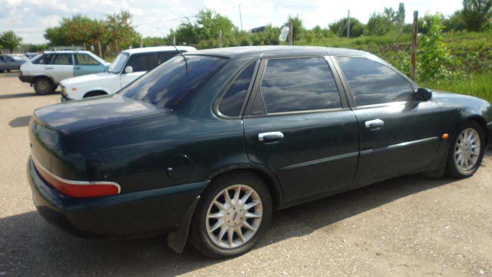 Ford Scorpio II зелений хамелеон 2