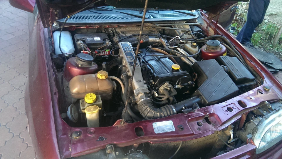 Ford Scorpio Червоний Скорпіон