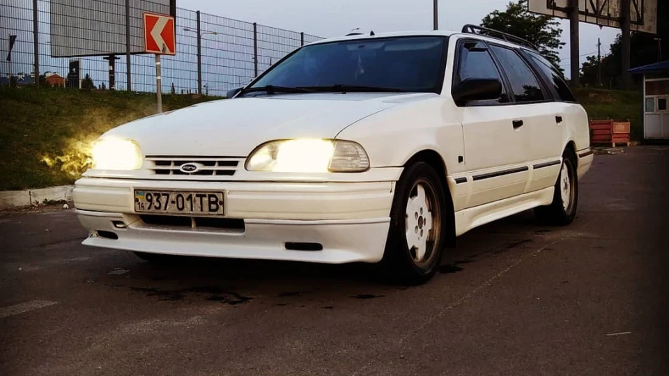 Ford Scorpio N3A білий універсал 4