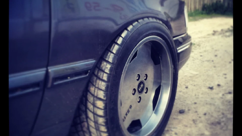 Ford Scorpio майже Ghia