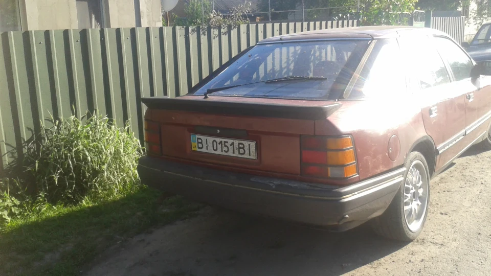 Ford Scorpio Red shadow 5