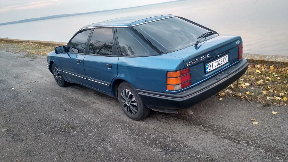 Ford Scorpio Синій Пил NRA 3
