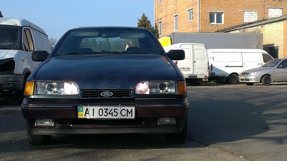 Ford Scorpio синій крейсер 3