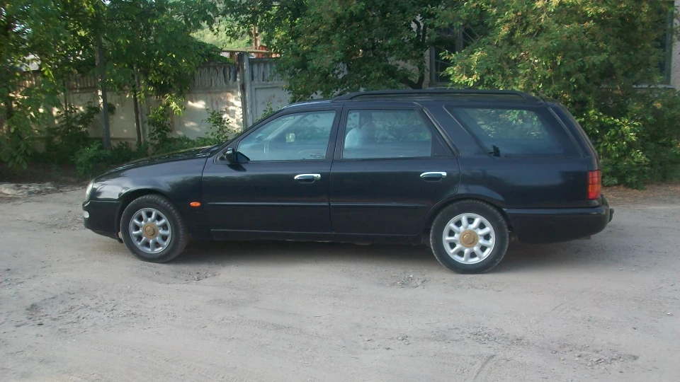 Ford Scorpio Turnier 2
