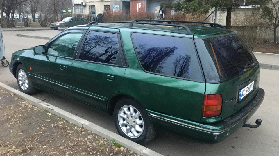 Ford Scorpio зеленка