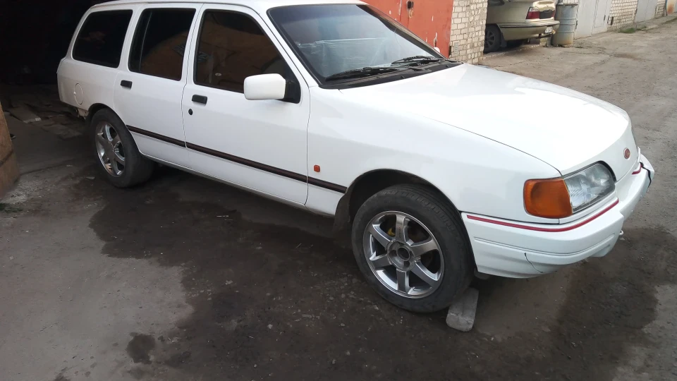 Ford Sierra 2