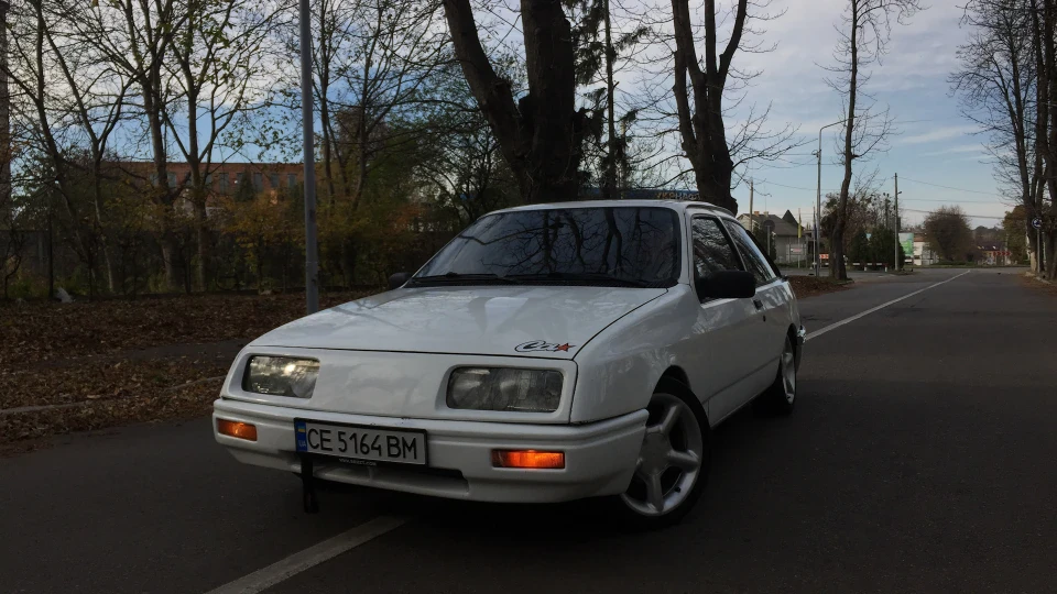 Ford Sierra スポーツクーペ 3