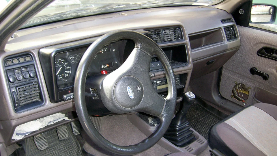 Ford Sierra 1.6 літровий друзяка 2